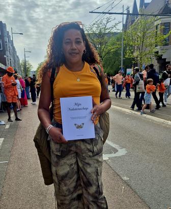 Rominda met het boek